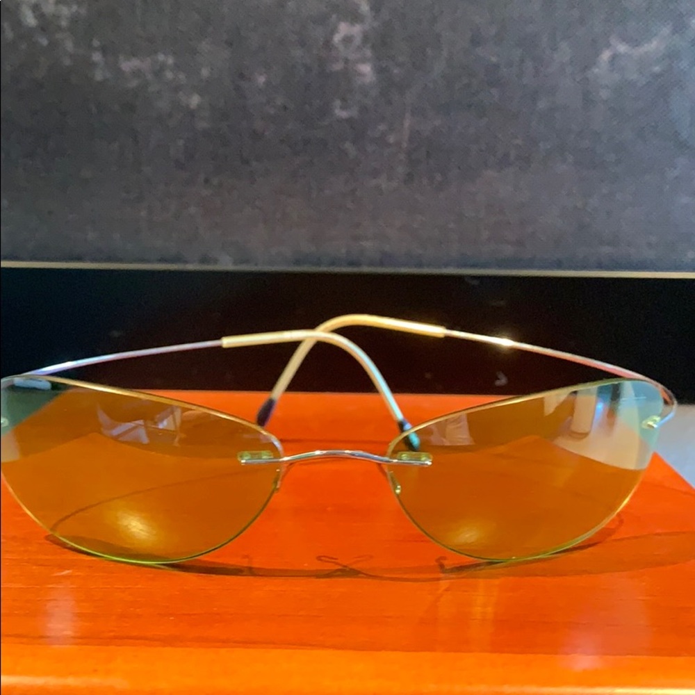 Super fun light green sunglasses!